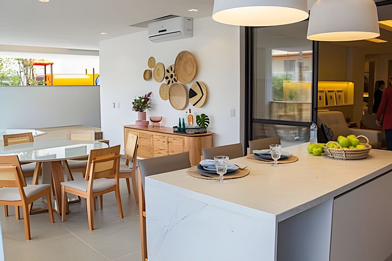 Jacuzzi coberta e aquecida com entrada particular