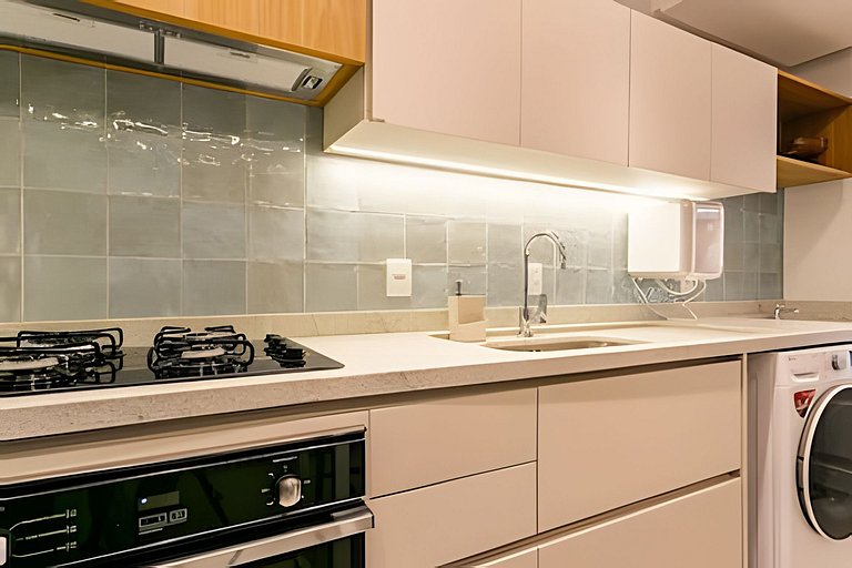 Jacuzzi coberta e aquecida com entrada particular