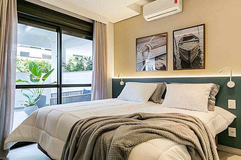 Jacuzzi coberta e aquecida com entrada particular