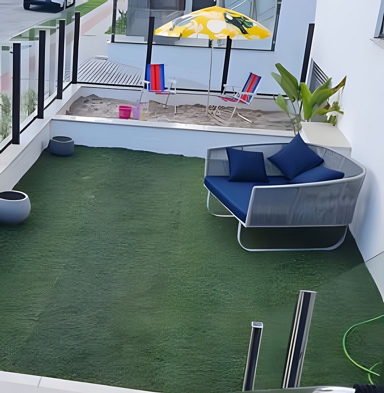 Jacuzzi coberta e aquecida com entrada particular