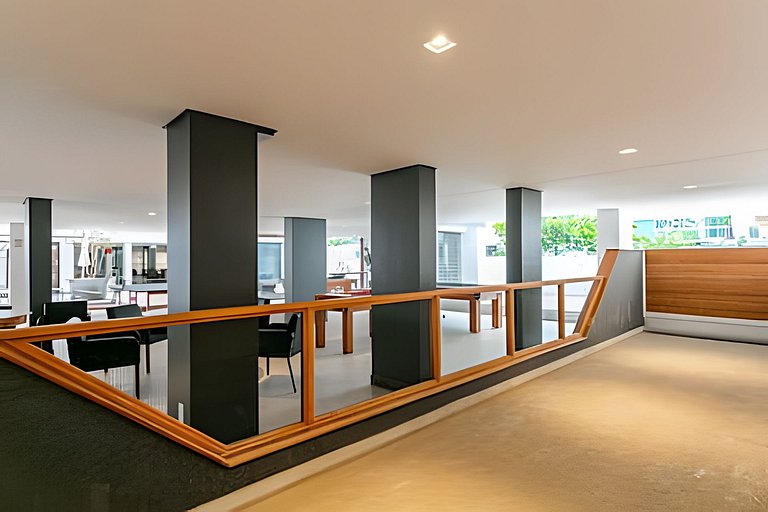 Jacuzzi coberta e aquecida com entrada particular