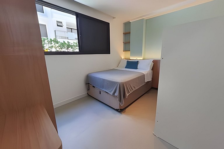 Jacuzzi coberta e aquecida com entrada particular